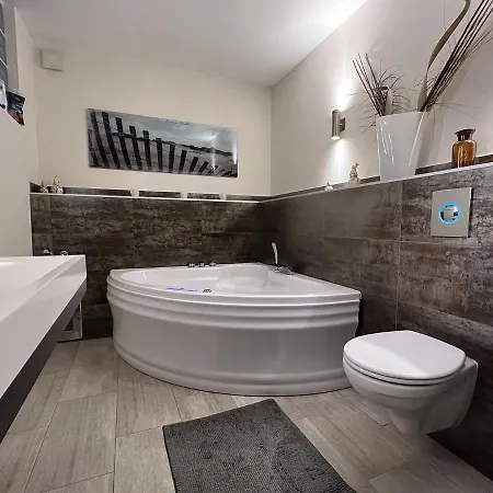 Mit Garten, Kamin U. Whirlpool Apartman