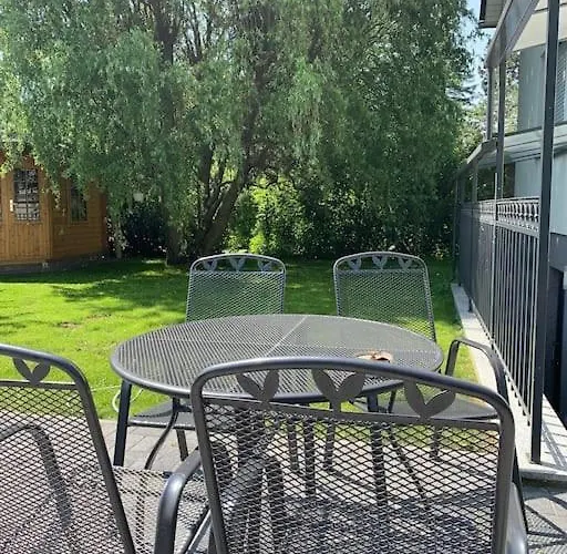 Mit Garten, Kamin U. Whirlpool 아파트 *