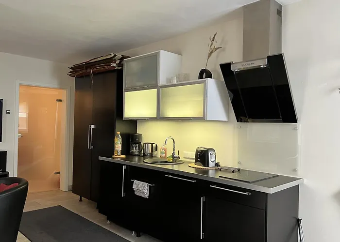 Mit Garten, Kamin U. Whirlpool 아파트