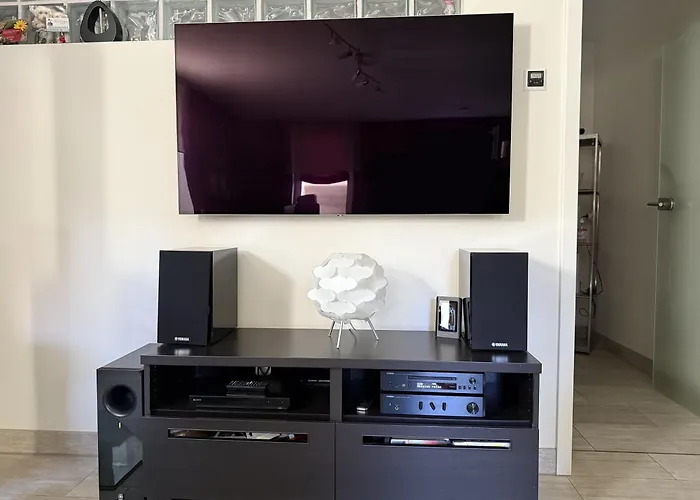 Mit Garten, Kamin U. Whirlpool Apartment